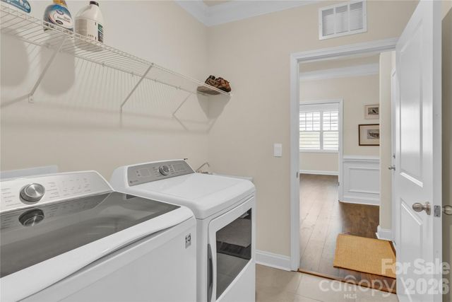 5043 Antebellum Drive, Iron Station, NC 28080