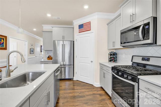 5043 Antebellum Drive, Iron Station, NC 28080