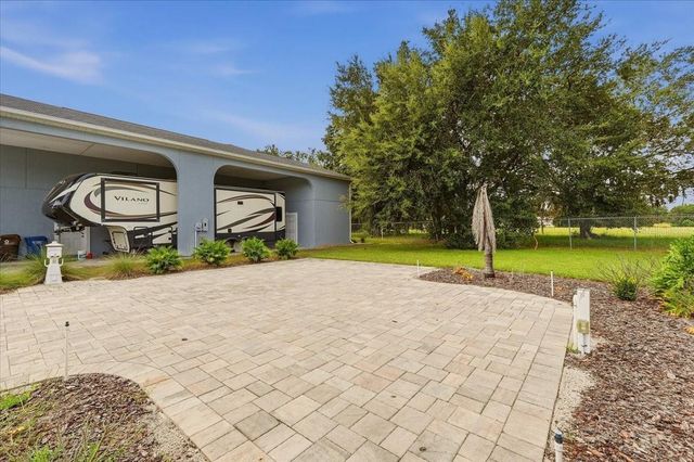 122 LAYNEWADE ROAD, Polk City, FL 33868