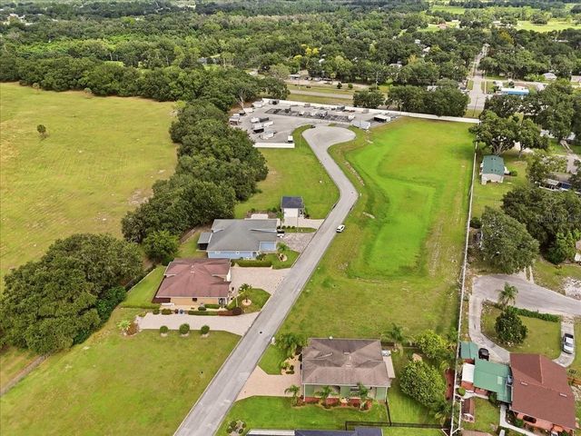 122 LAYNEWADE ROAD, Polk City, FL 33868