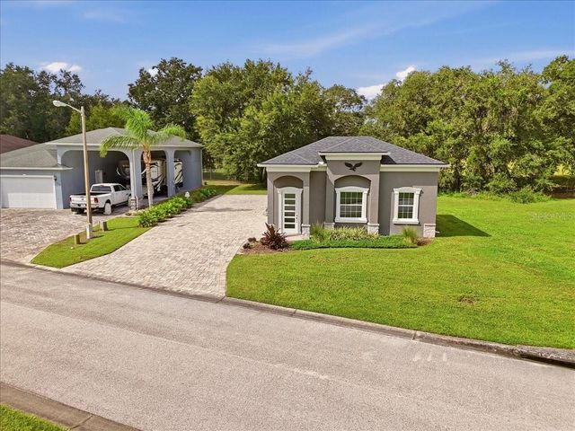 122 LAYNEWADE ROAD, Polk City, FL 33868