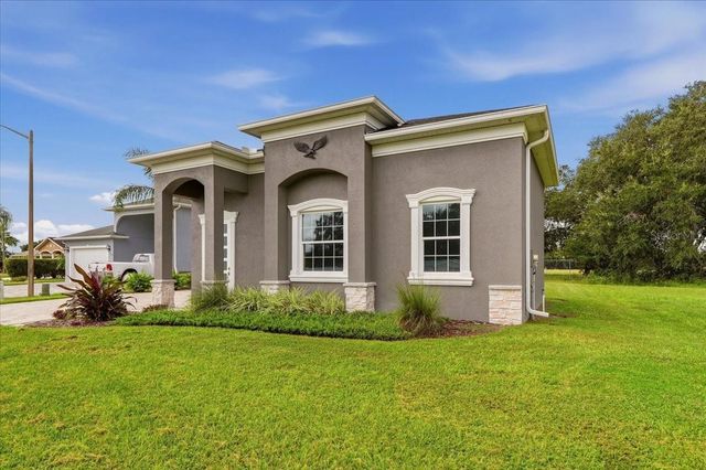 122 LAYNEWADE ROAD, Polk City, FL 33868