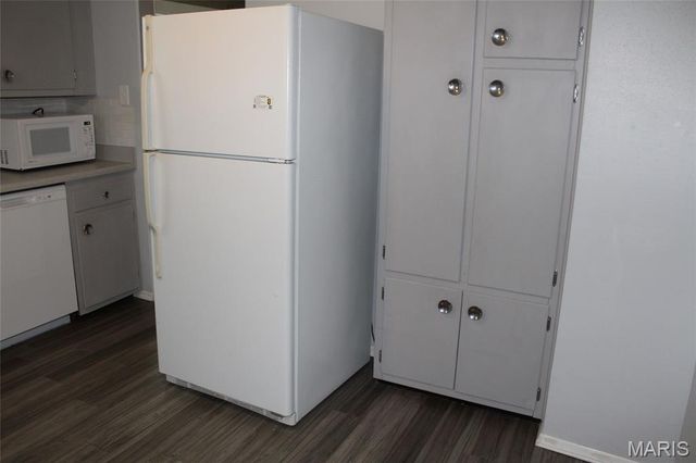 2719 Gerson Avenue, Godfrey, IL 62035