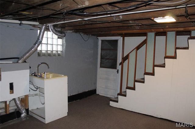 2719 Gerson Avenue, Godfrey, IL 62035