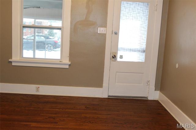 2719 Gerson Avenue, Godfrey, IL 62035