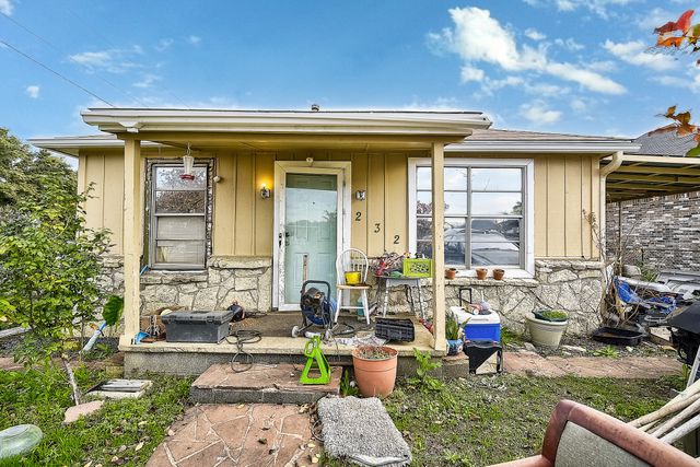 232 N Normandale Street, White Settlement, TX 76108