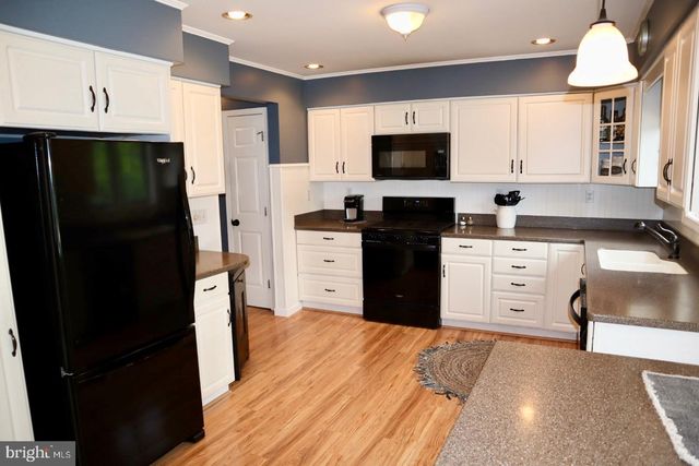 218 PUTTERS CIRCLE, Dillsburg, PA 17019