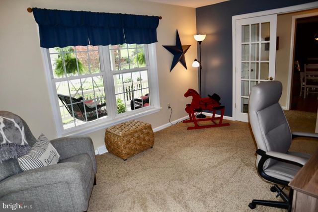 218 PUTTERS CIRCLE, Dillsburg, PA 17019