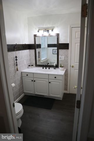 218 PUTTERS CIRCLE, Dillsburg, PA 17019