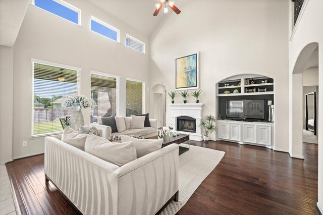 58 W Canyon Wren Circle, Spring, TX 77389
