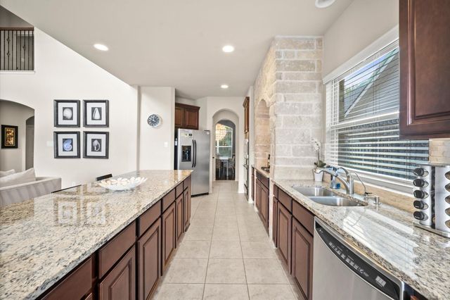 58 W Canyon Wren Circle, Spring, TX 77389