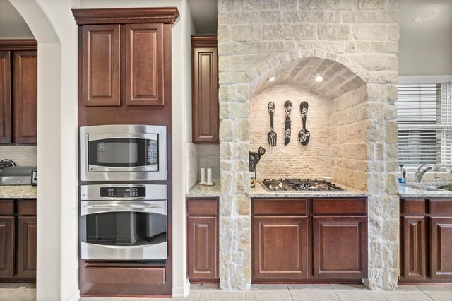 58 W Canyon Wren Circle, Spring, TX 77389