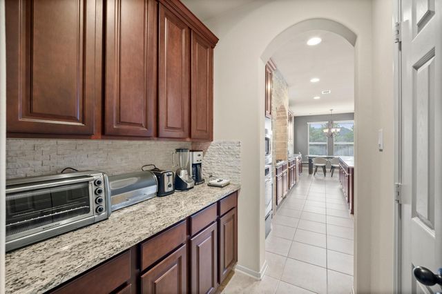 58 W Canyon Wren Circle, Spring, TX 77389