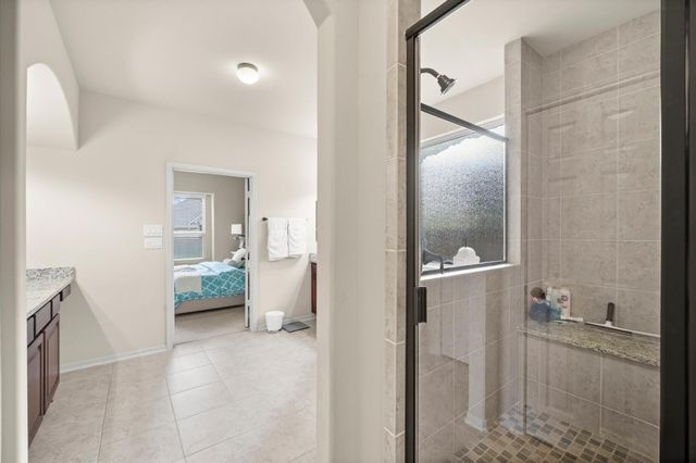 58 W Canyon Wren Circle, Spring, TX 77389