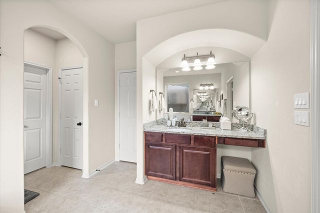 58 W Canyon Wren Circle, Spring, TX 77389