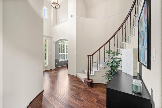 58 W Canyon Wren Circle, Spring, TX 77389