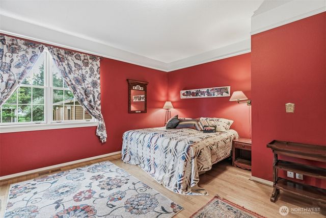 2655 Pacific Way, Longview, WA 98632