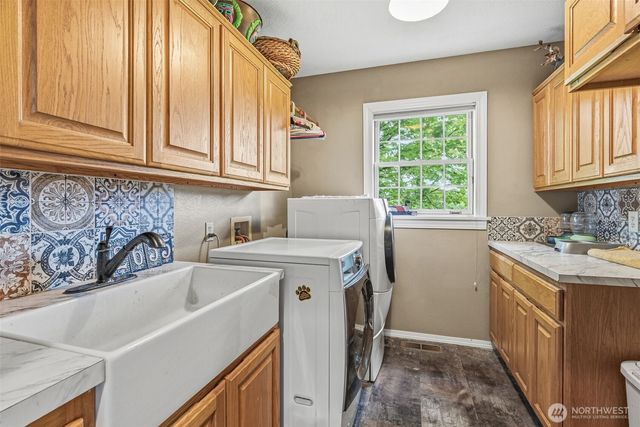 2655 Pacific Way, Longview, WA 98632