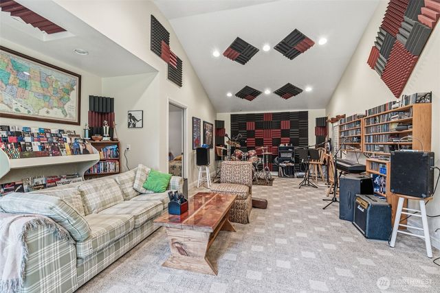 2655 Pacific Way, Longview, WA 98632