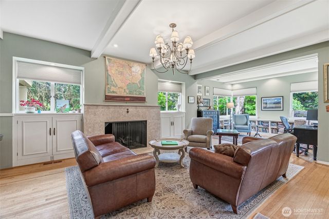 2655 Pacific Way, Longview, WA 98632