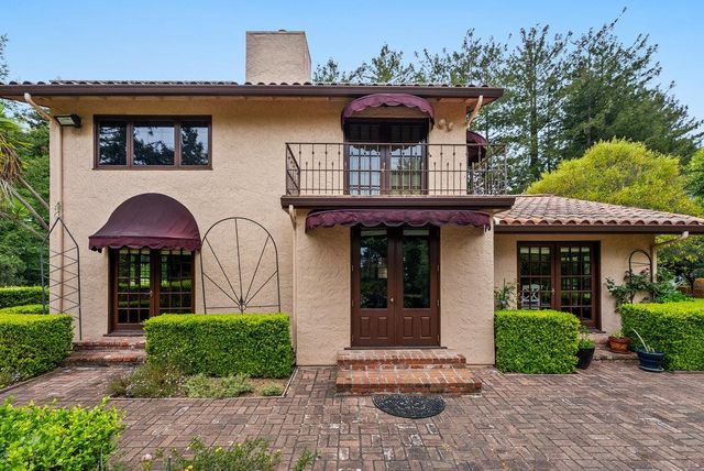 780 Calabasas Road, Watsonville, CA 95076