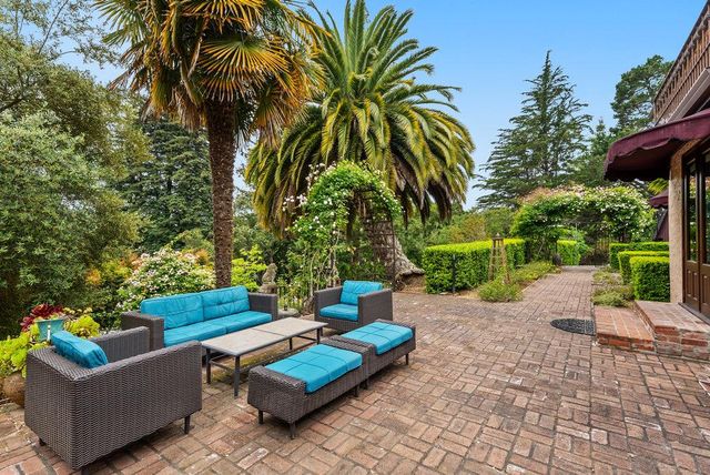 780 Calabasas Road, Watsonville, CA 95076