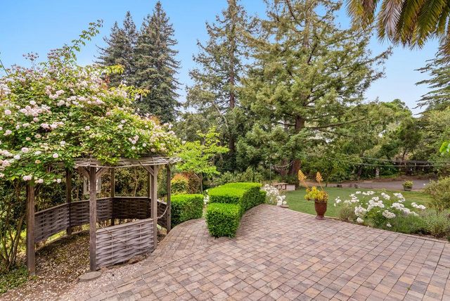 780 Calabasas Road, Watsonville, CA 95076