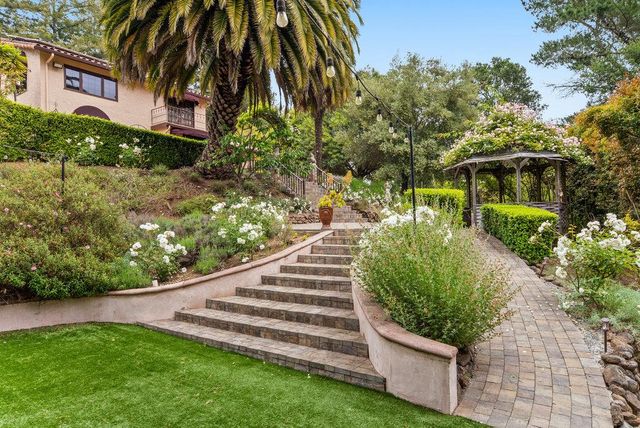 780 Calabasas Road, Watsonville, CA 95076