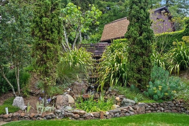 780 Calabasas Road, Watsonville, CA 95076