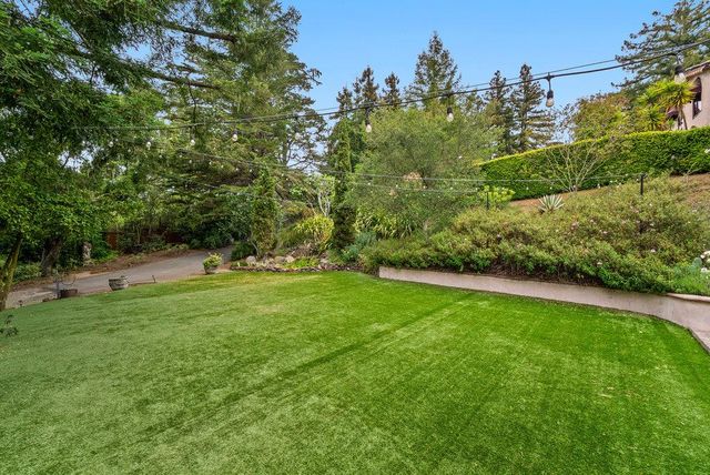 780 Calabasas Road, Watsonville, CA 95076