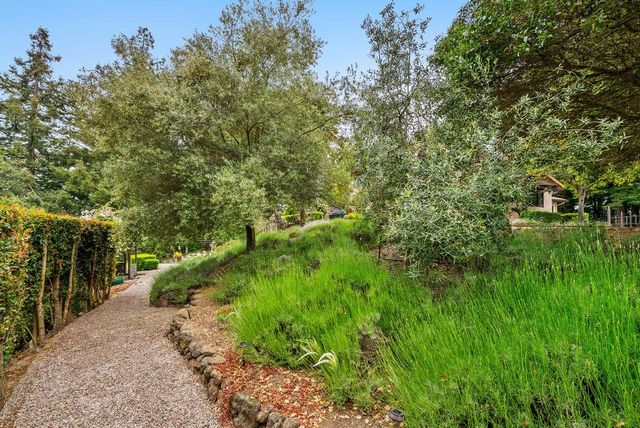 780 Calabasas Road, Watsonville, CA 95076