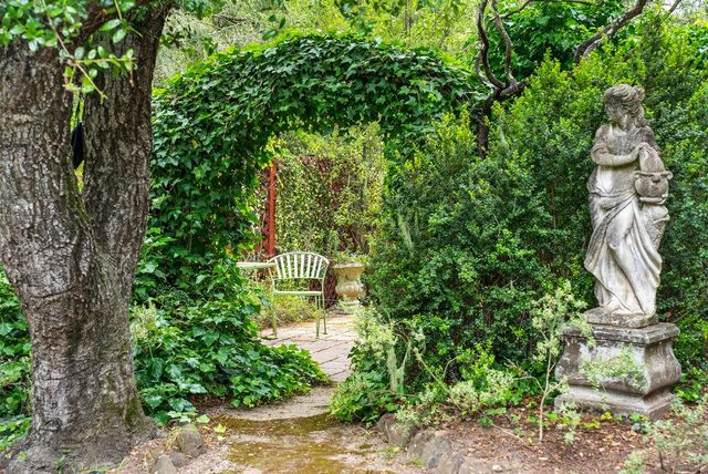 780 Calabasas Road, Watsonville, CA 95076