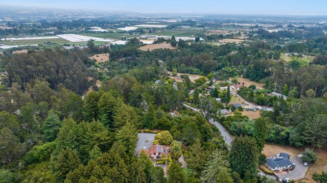 780 Calabasas Road, Watsonville, CA 95076
