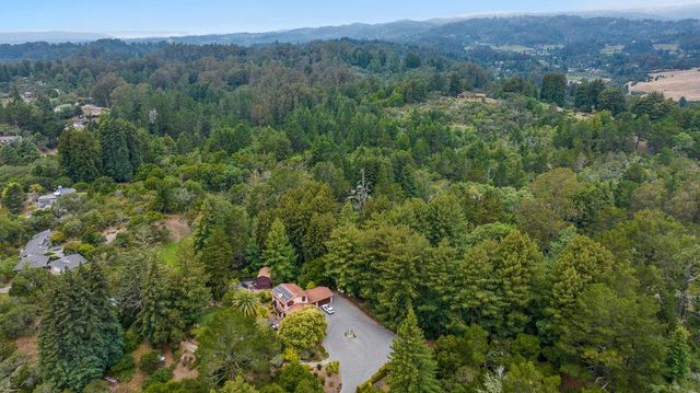 780 Calabasas Road, Watsonville, CA 95076
