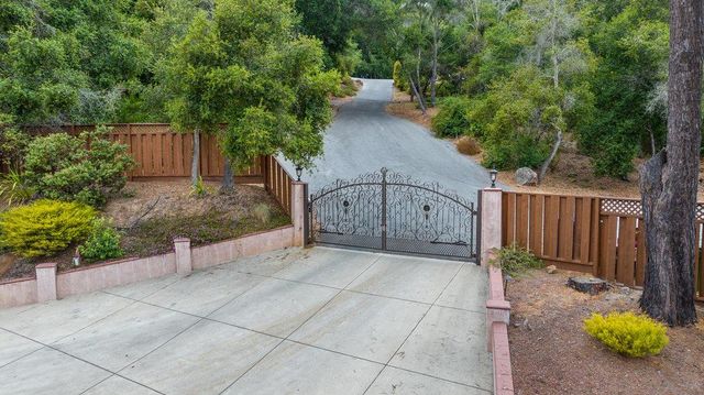 780 Calabasas Road, Watsonville, CA 95076
