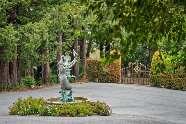 780 Calabasas Road, Watsonville, CA 95076