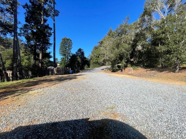 780 Calabasas Road, Watsonville, CA 95076