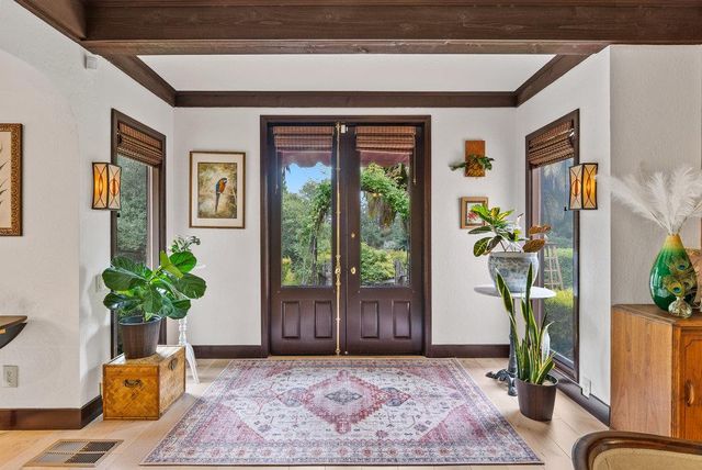 780 Calabasas Road, Watsonville, CA 95076