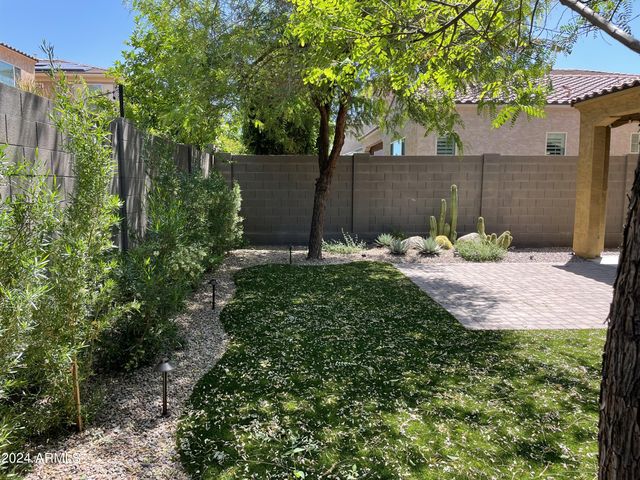 4624 E VISTA BONITA Drive, Phoenix, AZ 85050