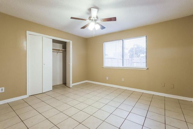 2215 Hazyknoll Lane, Houston, TX 77067