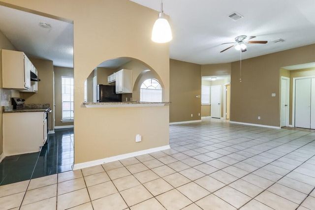 2215 Hazyknoll Lane, Houston, TX 77067