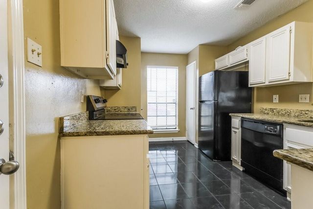 2215 Hazyknoll Lane, Houston, TX 77067