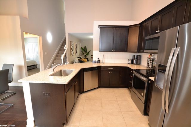 5656 Flagstaff Pines Drive, Shelby Twp, MI 48317