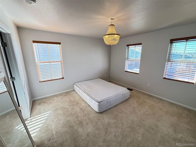 22093 E Stanford Dr, Aurora, CO 80015