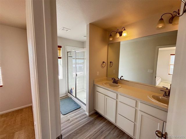 22093 E Stanford Dr, Aurora, CO 80015