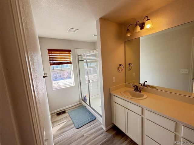 22093 E Stanford Dr, Aurora, CO 80015