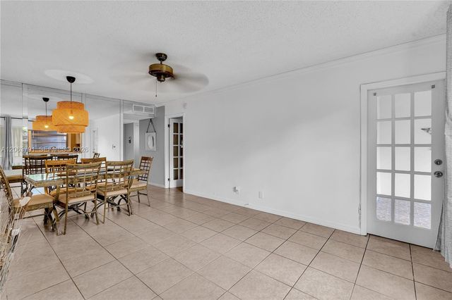 5001 W Oakland Park Boulevard 106, Lauderdale Lakes, FL 33313