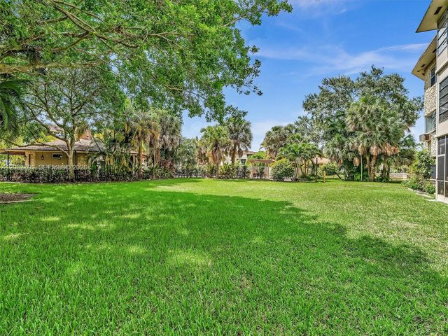 5001 W Oakland Park Boulevard 106, Lauderdale Lakes, FL 33313