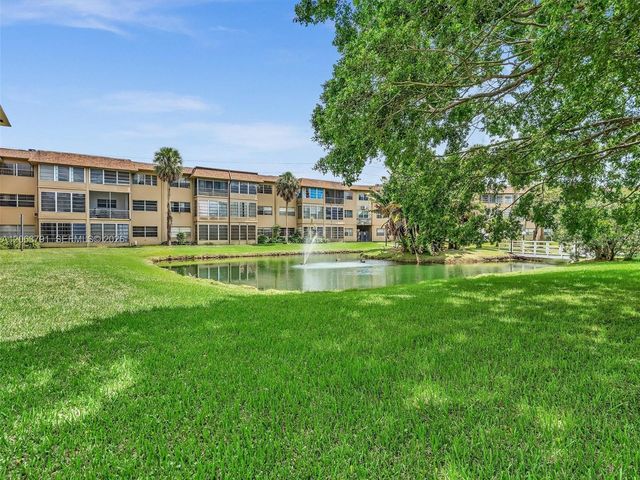 5001 W Oakland Park Boulevard 106, Lauderdale Lakes, FL 33313
