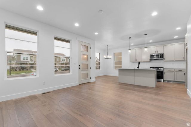 4244 W WATERBURY DR, Lehi, UT 84048